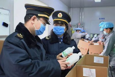 記者跟訪 疫情防控期間北京衛監重點督導檢查這些事——個人衛生用品銷售環節成關鍵突破口
