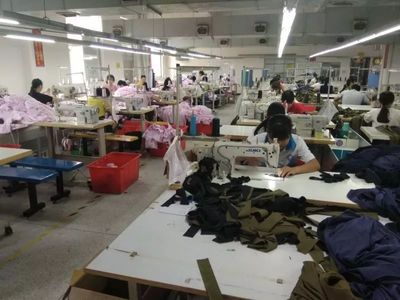 走進企業，暖心回訪——記我校就業學生回訪紀實之服裝輔料銷售篇